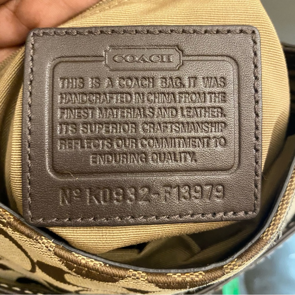 COACH Signature Patent Trim Trifold  Wallet & Coach Penelope Crossbody Bag - Picture 10 of 17